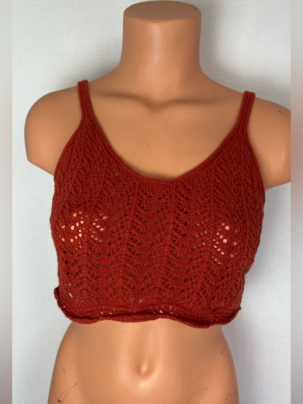 Boohoo Rust Red Knit Crochet Crop Top size m/L